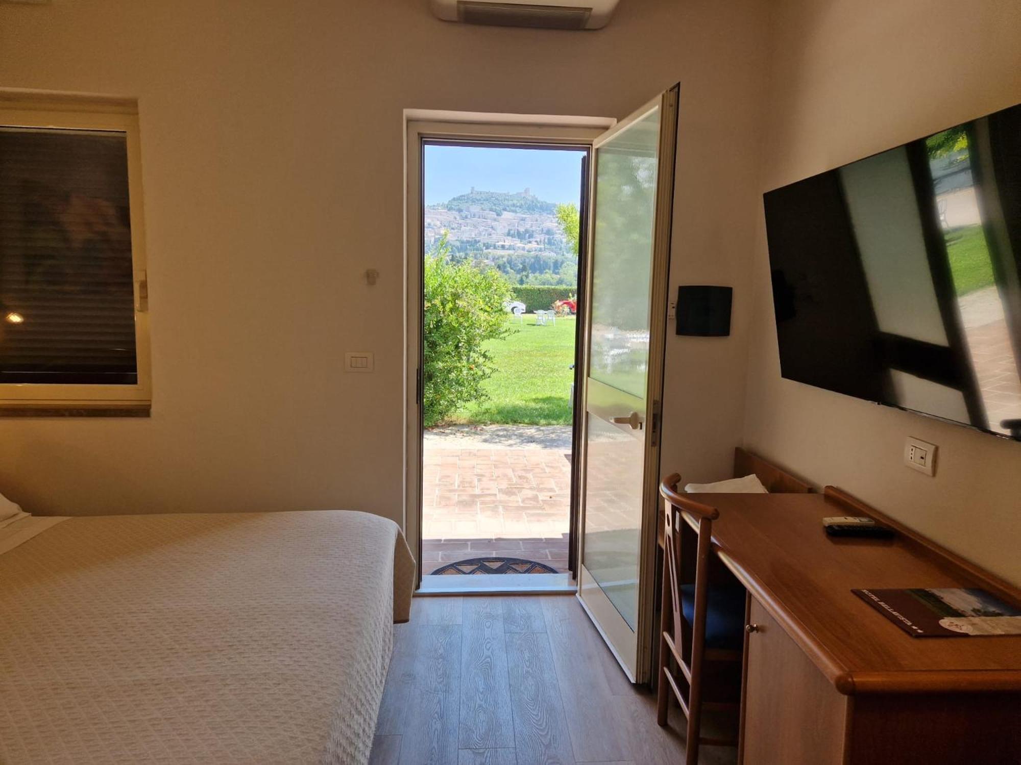 Hotel Bellavista Assisi Exterior photo
